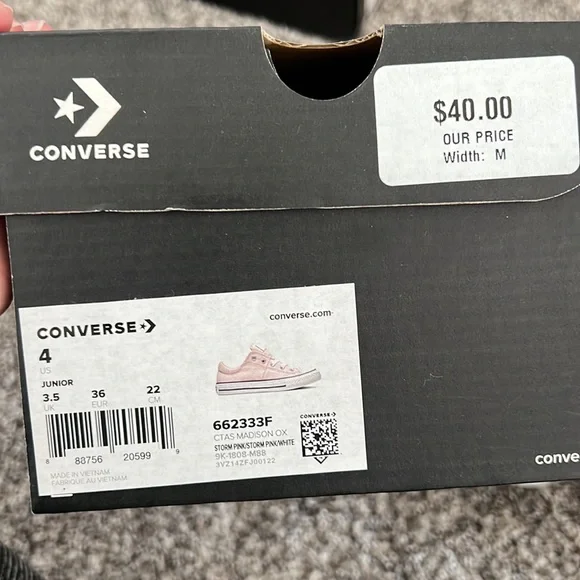 Converse - Picture 2 of 4